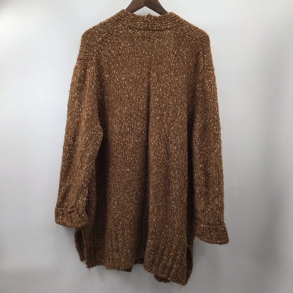 Woman’s Over-Size Brown Tan Cardigan Sweater - Picture 3 of 11